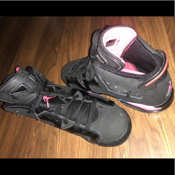 Retro Jordan 6s - “Cotton Candy” - Picture 3 of 5